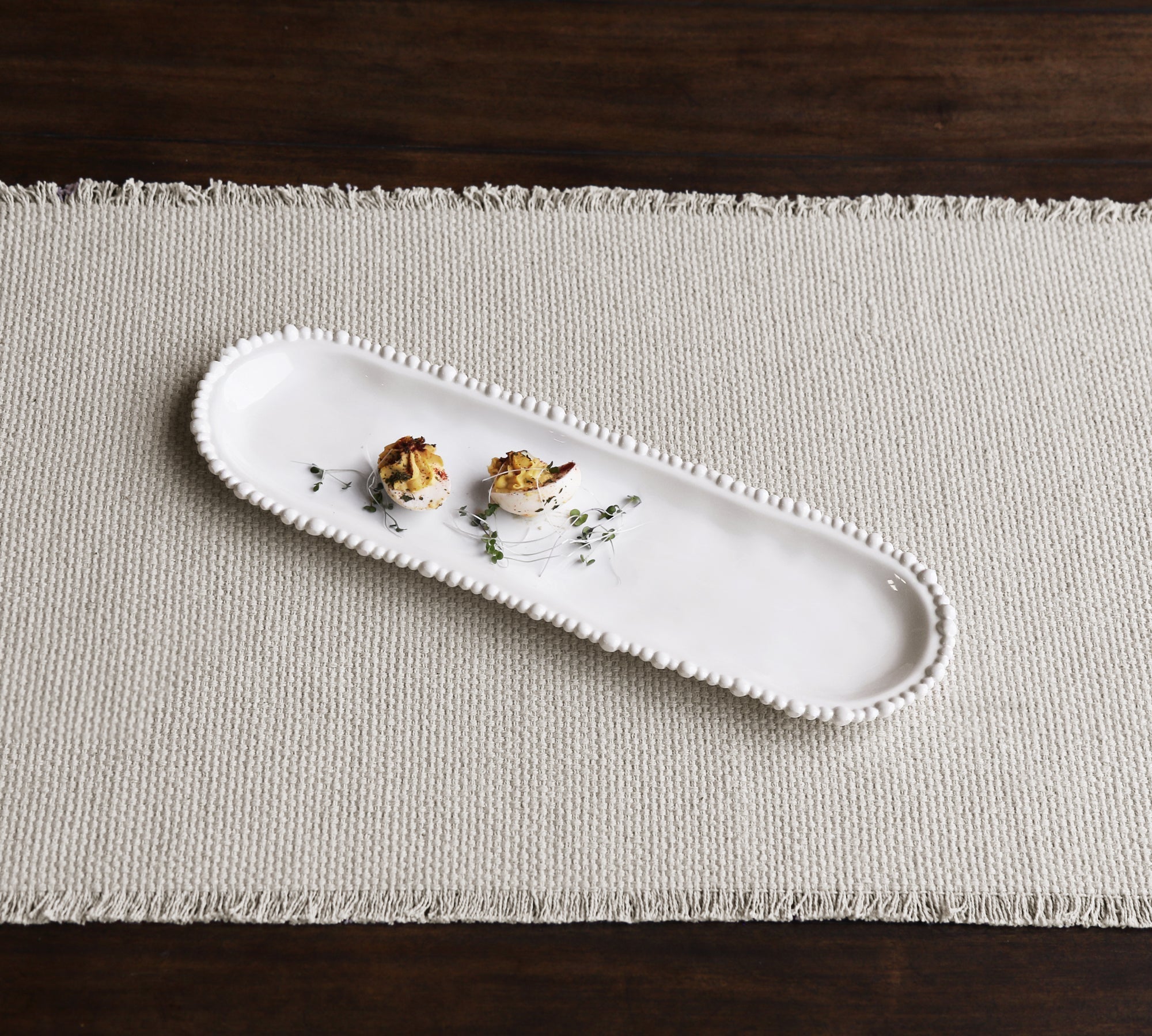 beatriz-ball-wholesale-vida-alegria-medium-baguette-platter-white