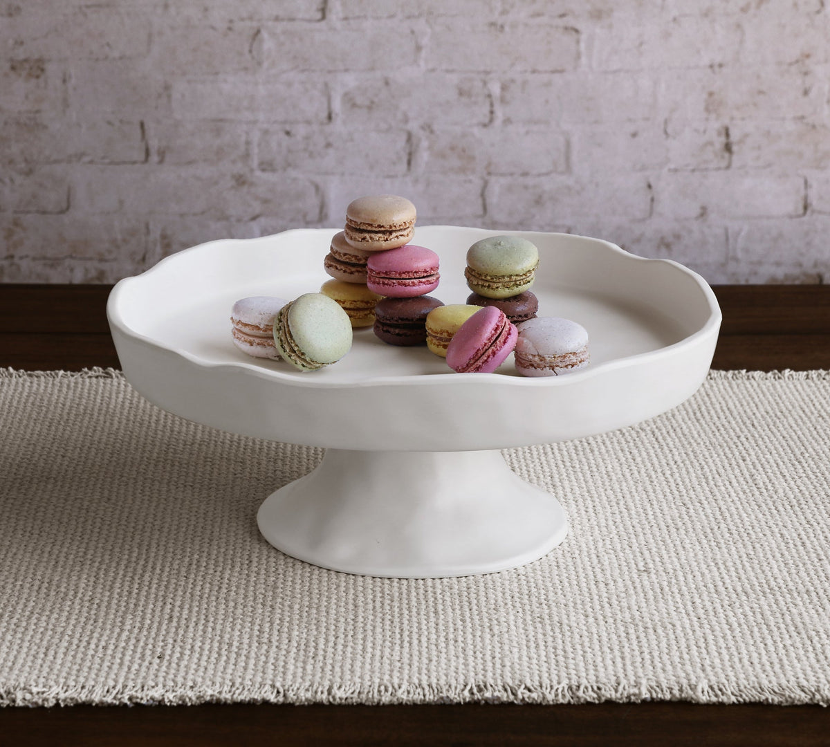 beatriz-ball-wholesale-vida-nube-round-pedestal-cake-plate-white