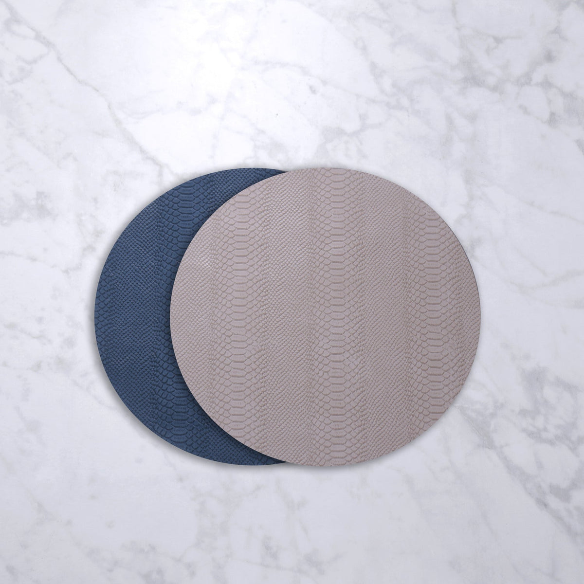 beatriz-ball-wholesale-vida-croc-reversible-15-5-round-placemats-set-of-4-blue-and-taupe