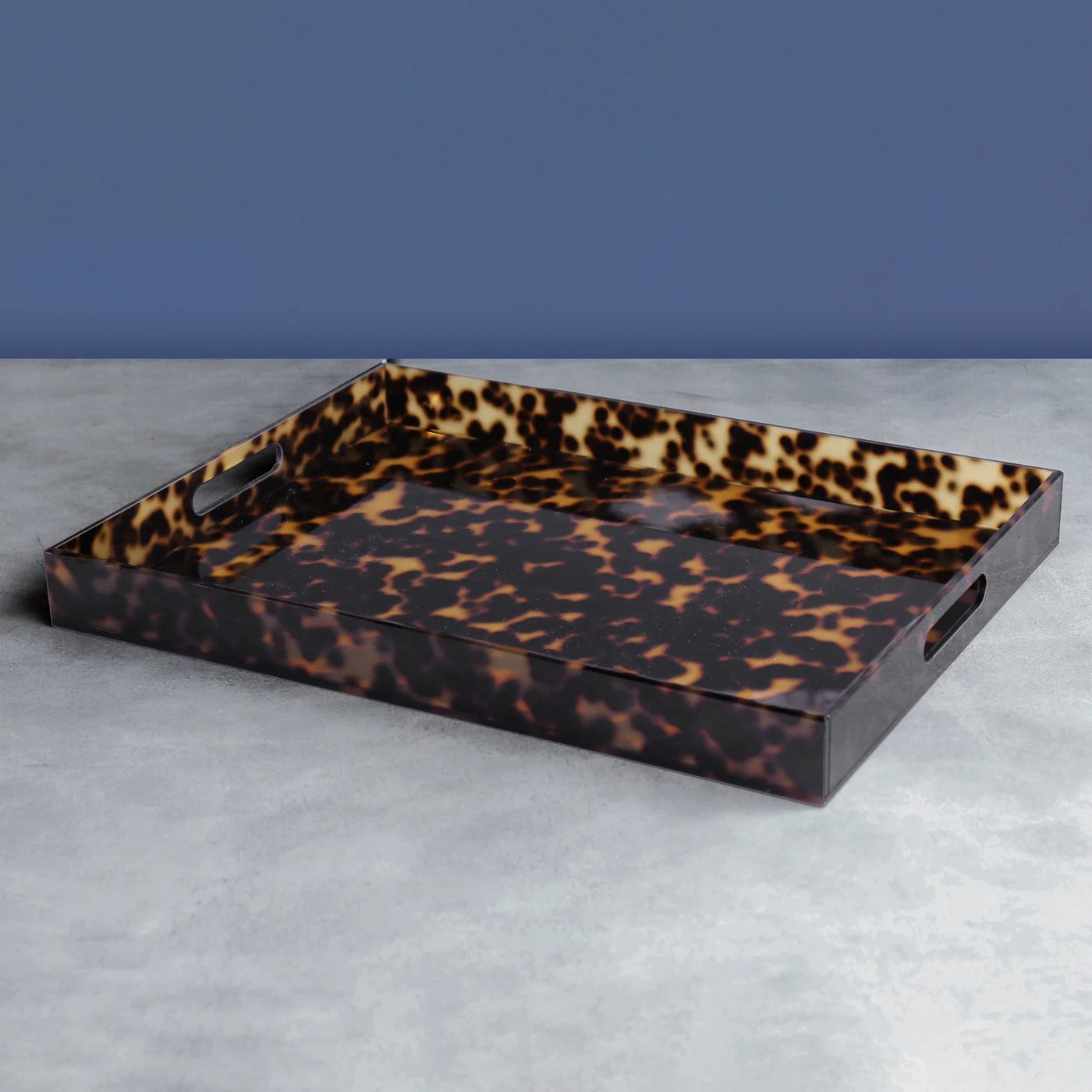 beatriz-ball-wholesale-vida-acrylic-tortoise-x-large-tray-with-handles