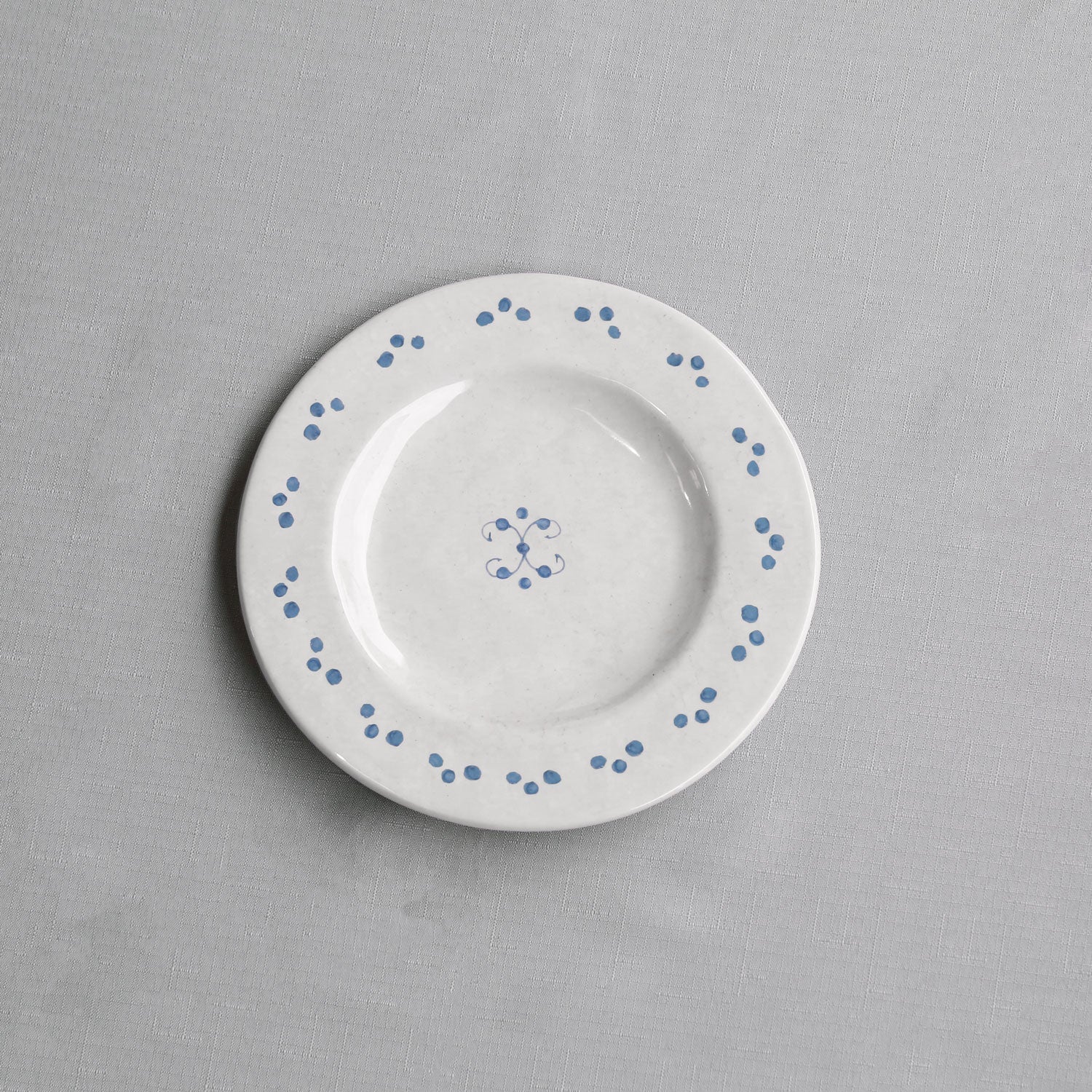beatriz-ball-wholesale-vida-sienna-9-25-salad-plate-set-of-4-white-and-blue