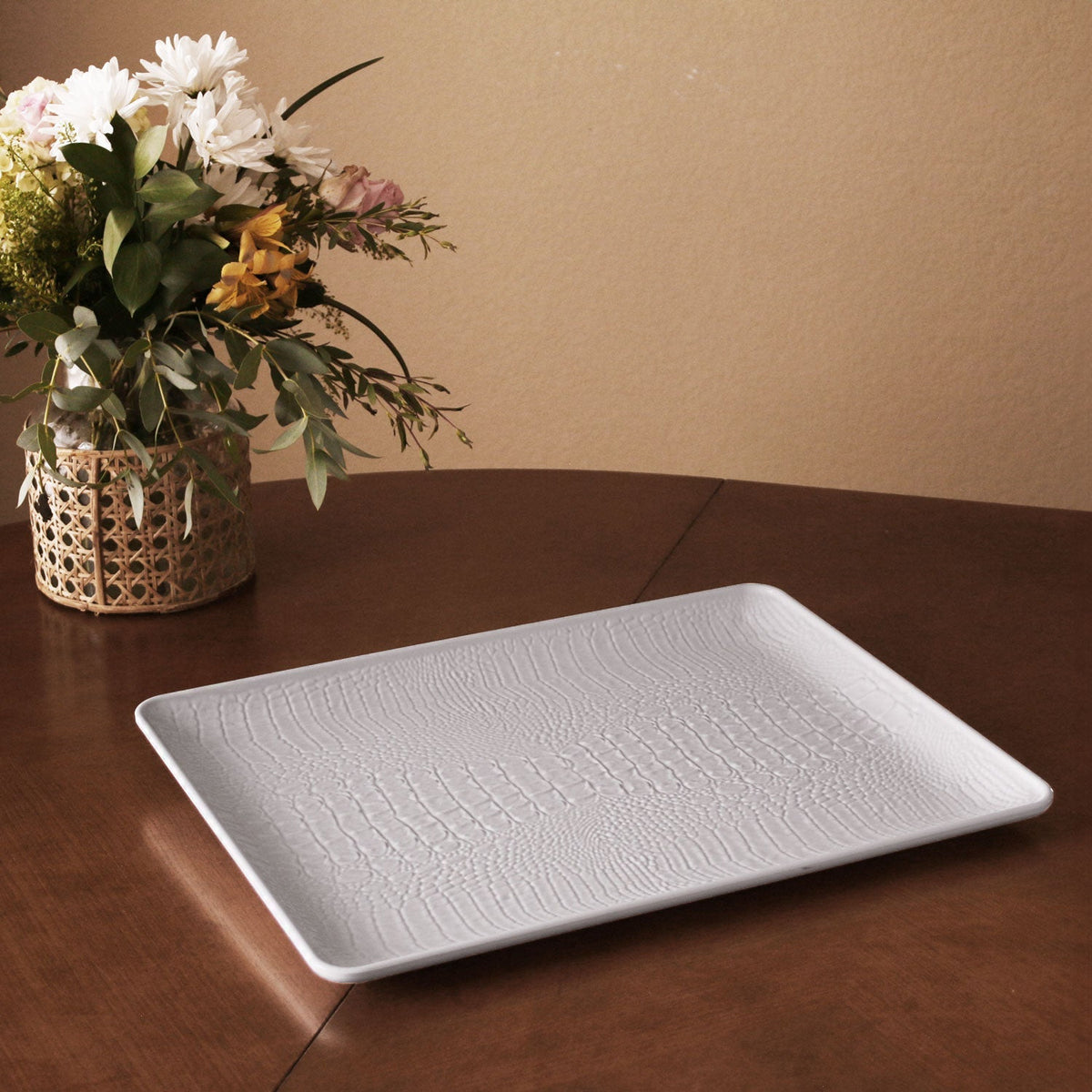 beatriz-ball-wholesale-vida-croc-extra-large-rectangular-tray-white
