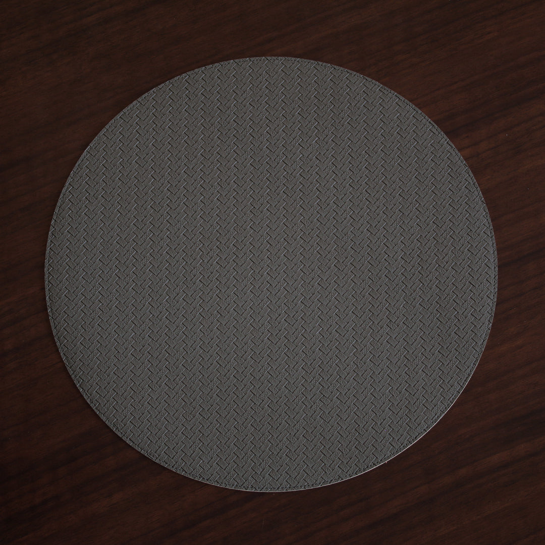 beatriz-ball-wholesale-vida-snakeskin-reversible-15-round-placemats-set-of-4-salmon-and-charcoal