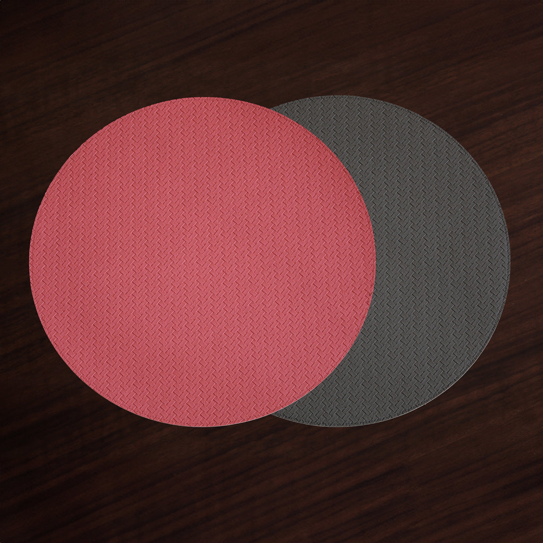 beatriz-ball-wholesale-vida-snakeskin-reversible-15-round-placemats-set-of-4-salmon-and-charcoal