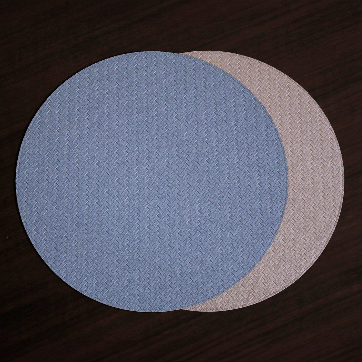 beatriz-ball-wholesale-vida-snakeskin-reversible-15-round-placemats-set-of-4-slate-blue-and-tan-brown