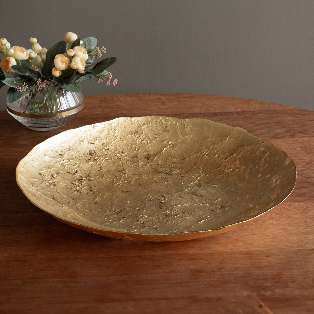 beatriz-ball-wholesale-glass-cracked-extra-large-foil-leafing-centerpiece-gold