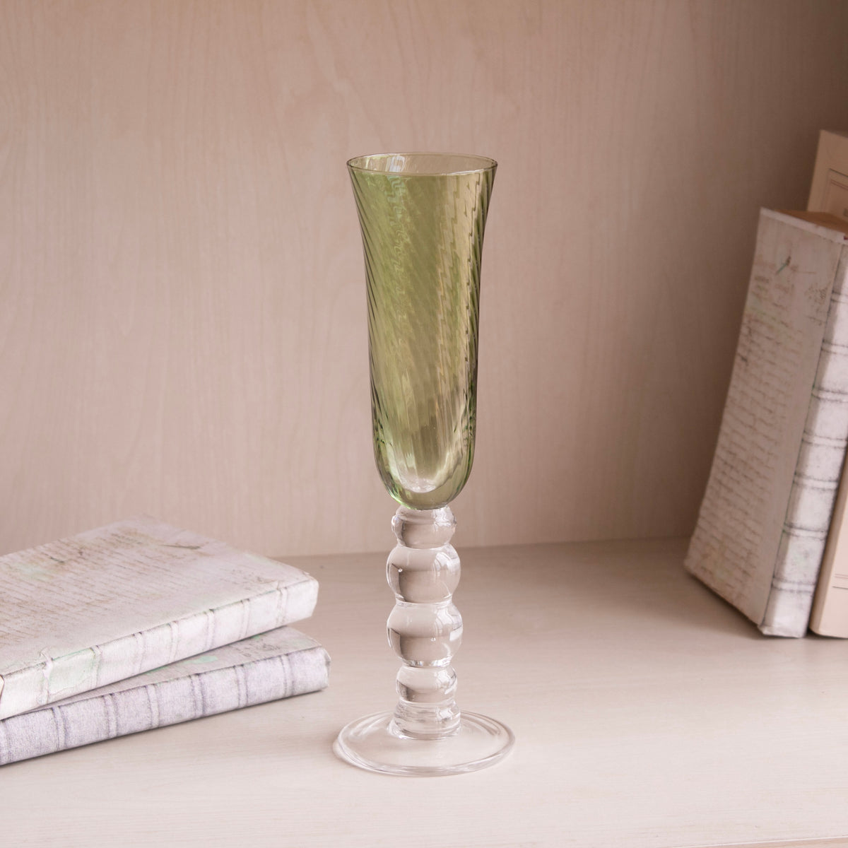 glass-french-swirl-champagne-flute-set-of-4-green