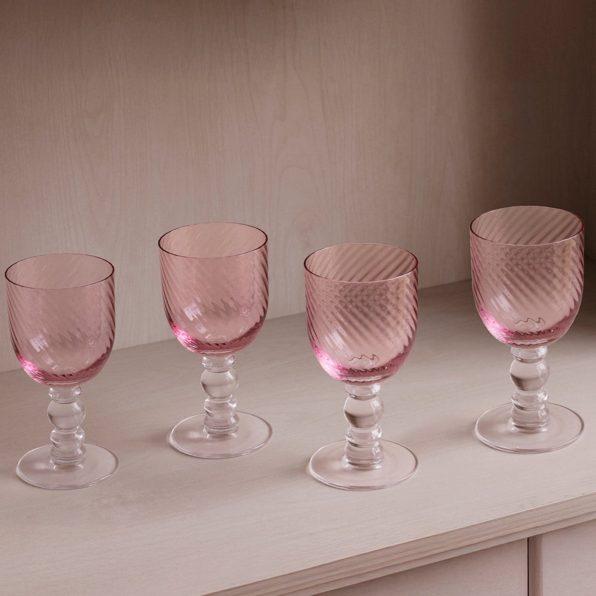 glass-french-swirl-wine-set-of-4-pink