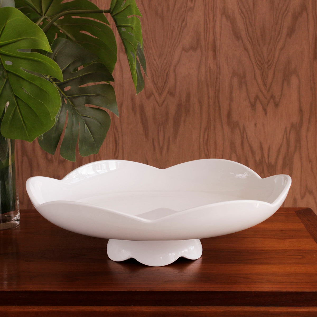 vida-amelia-pedestal-cake-plate-white