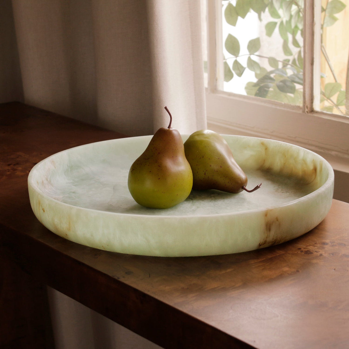 resin-giada-round-tray-jade-swirl