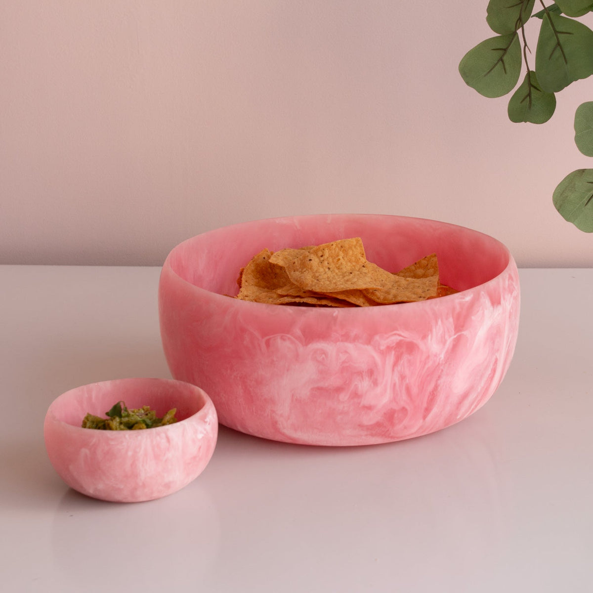resin-sorbet-large-round-bowl-raspberry