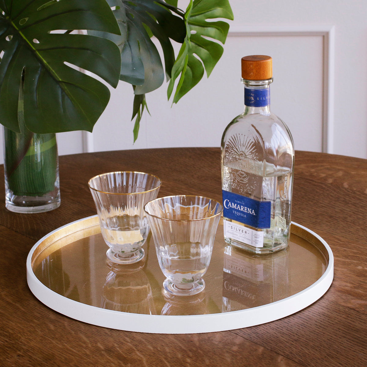 indochine-round-lacquered-tray-white-and-gold