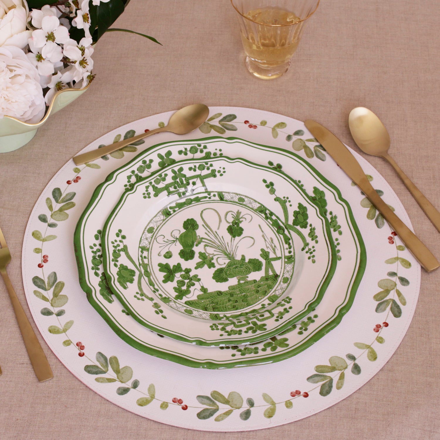 vida-faenza-11-dinner-plate-set-of-4-white-and-green