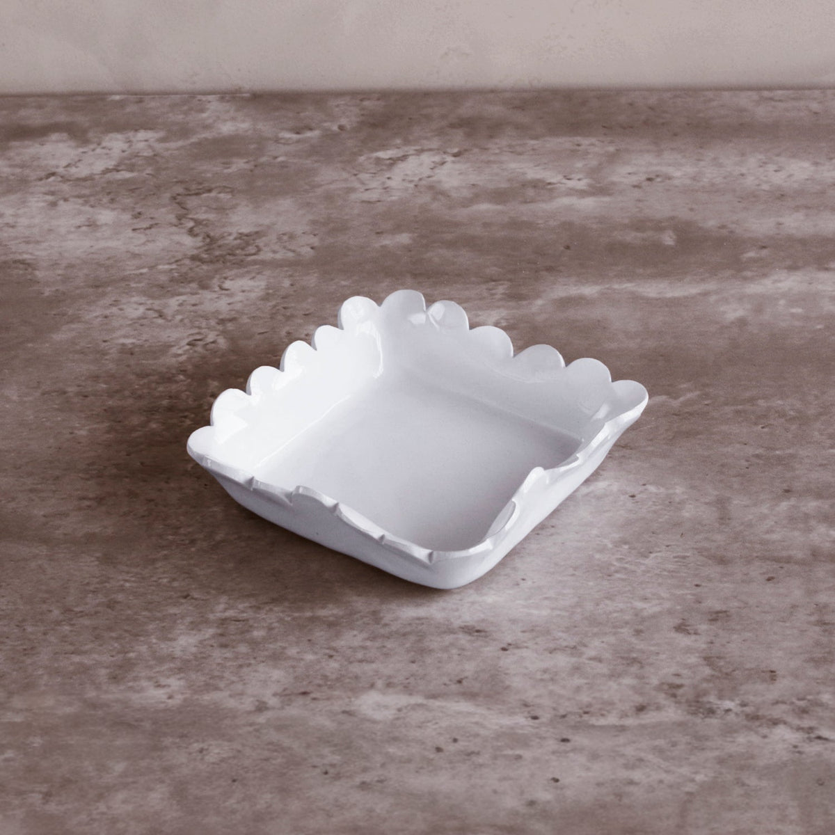vida-colette-beverage-napkin-holder-white