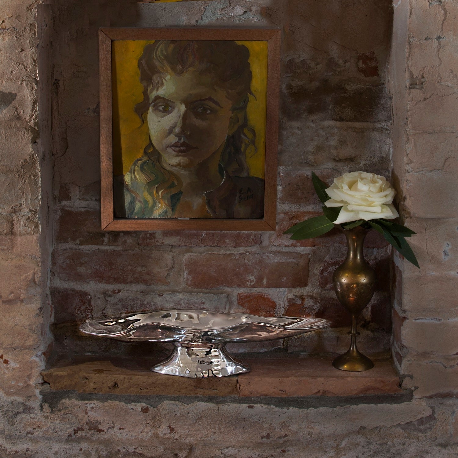 beatriz-ball-wholesale-pedestal-soho-small-oval-cracker-tray