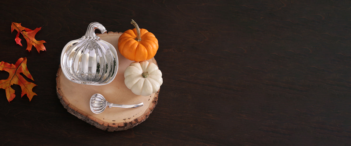 beatriz-ball-wholesale-giftables-holiday-pumpkin-bowl-with-spoon