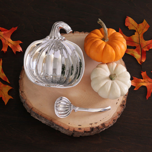 beatriz-ball-wholesale-giftables-holiday-pumpkin-bowl-with-spoon