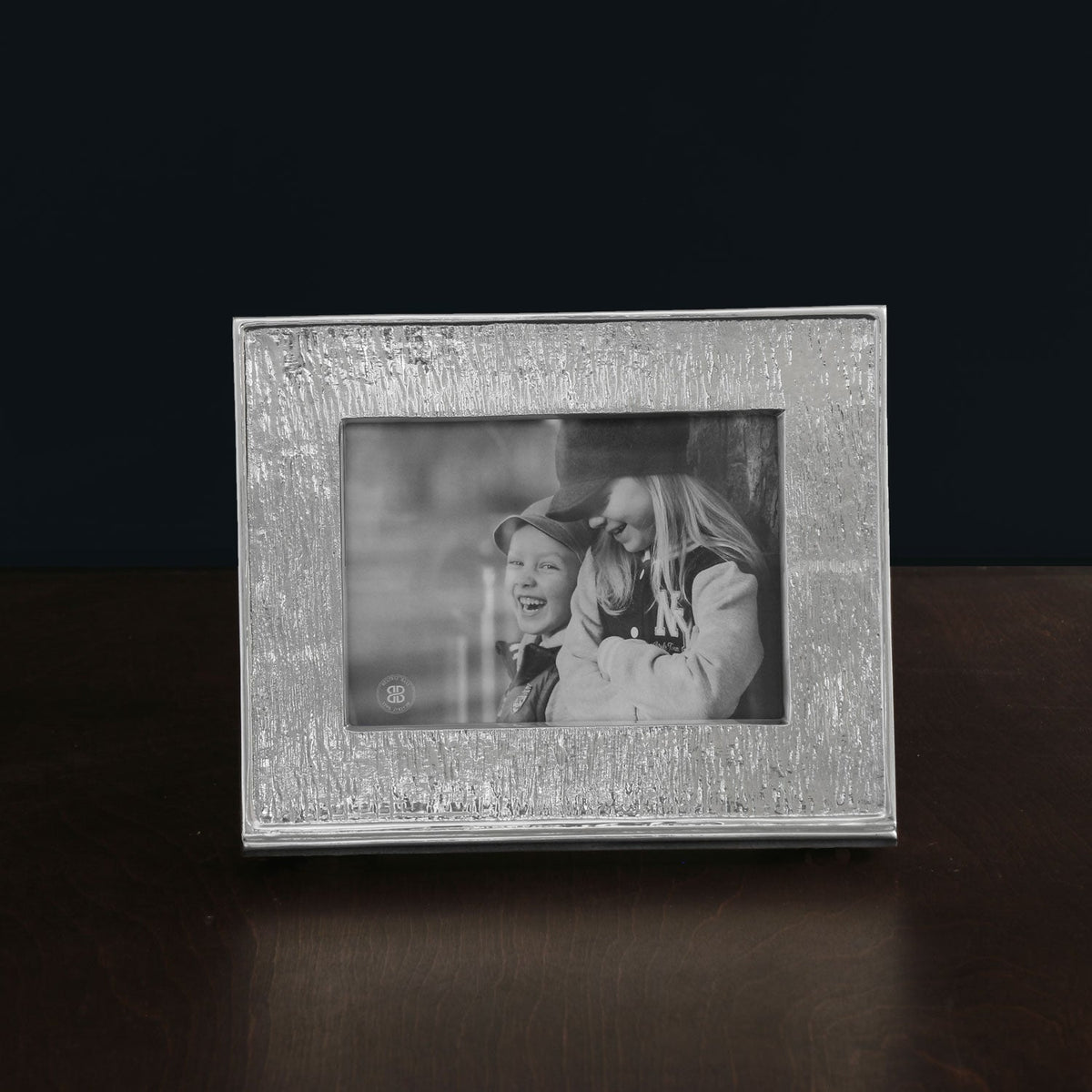beatriz-ball-wholesale-frame-strie-5-x-7