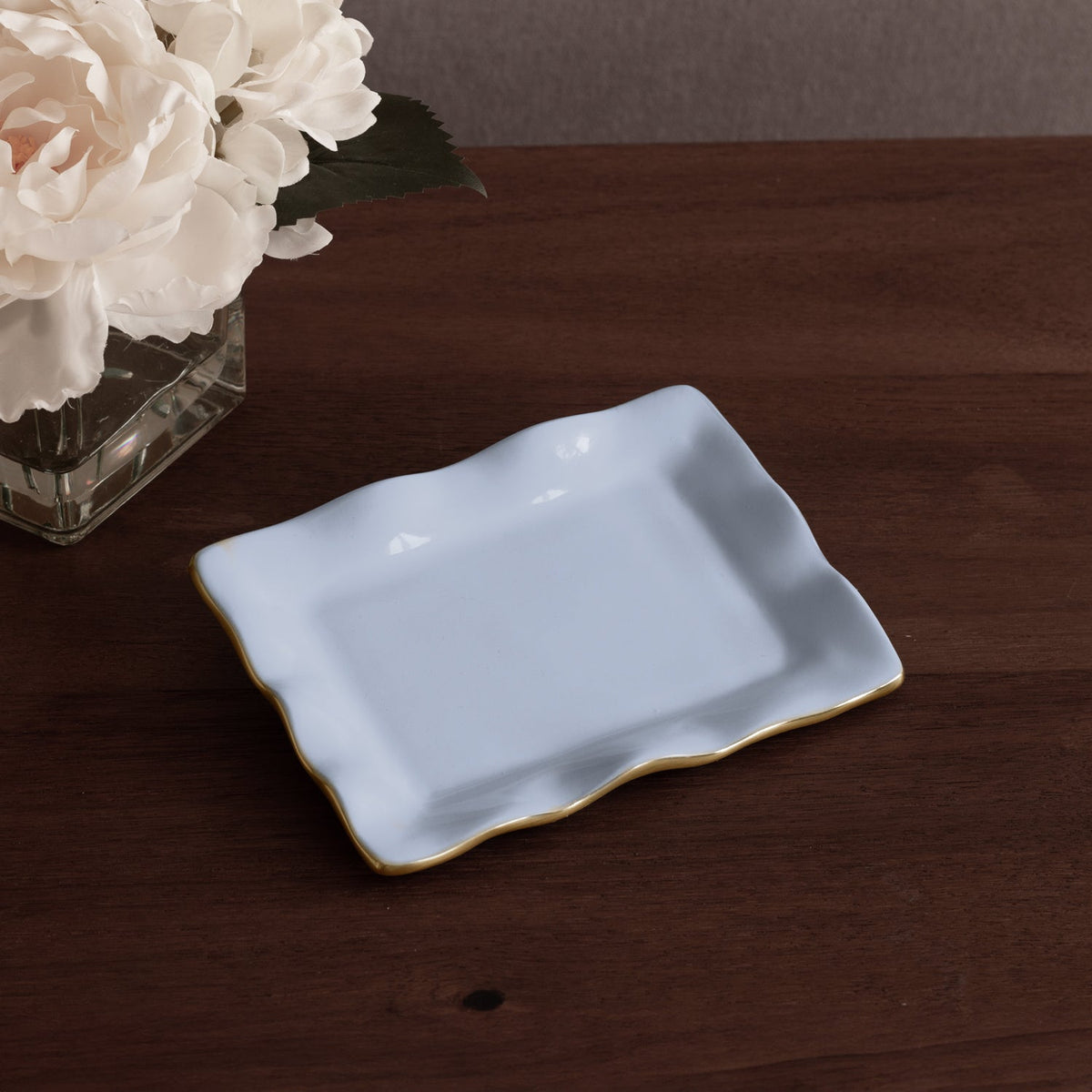 beatriz-ball-wholesale-encanto-vento-small-rectangular-tray-periwinkle