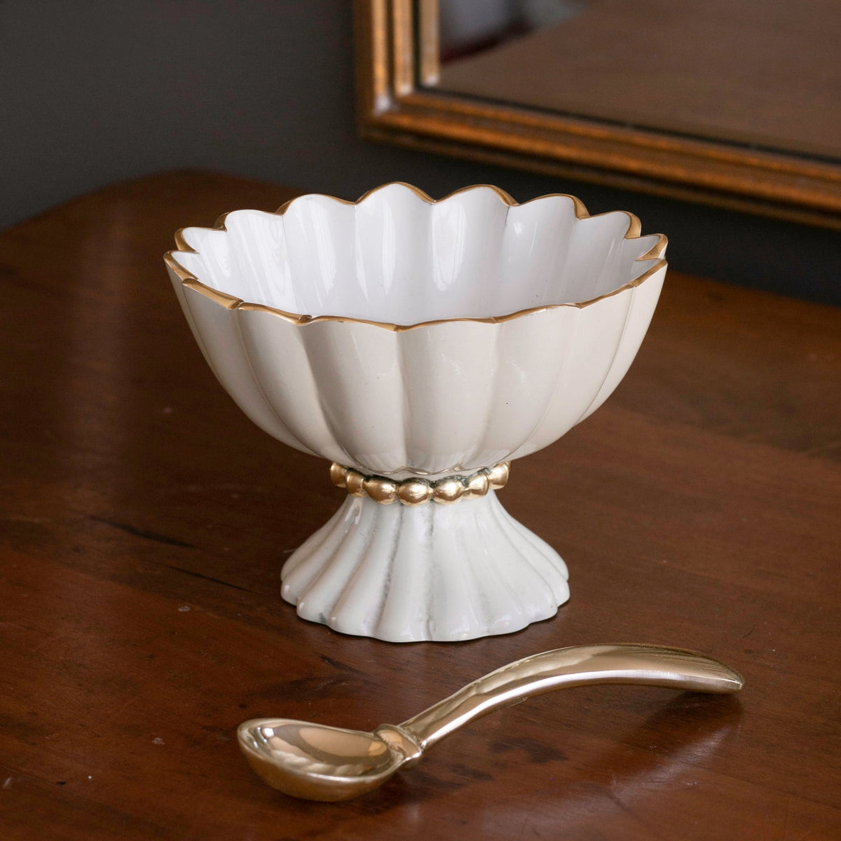 encanto-dakota-medium-bowl-cream-and-white