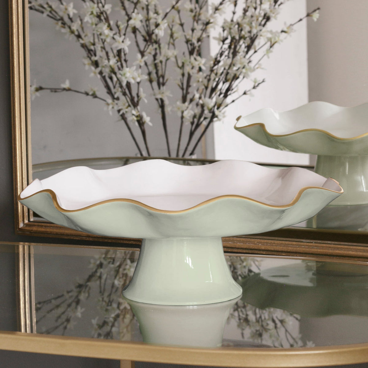 encanto-carola-pedestal-cake-plate-pistachio-and-white