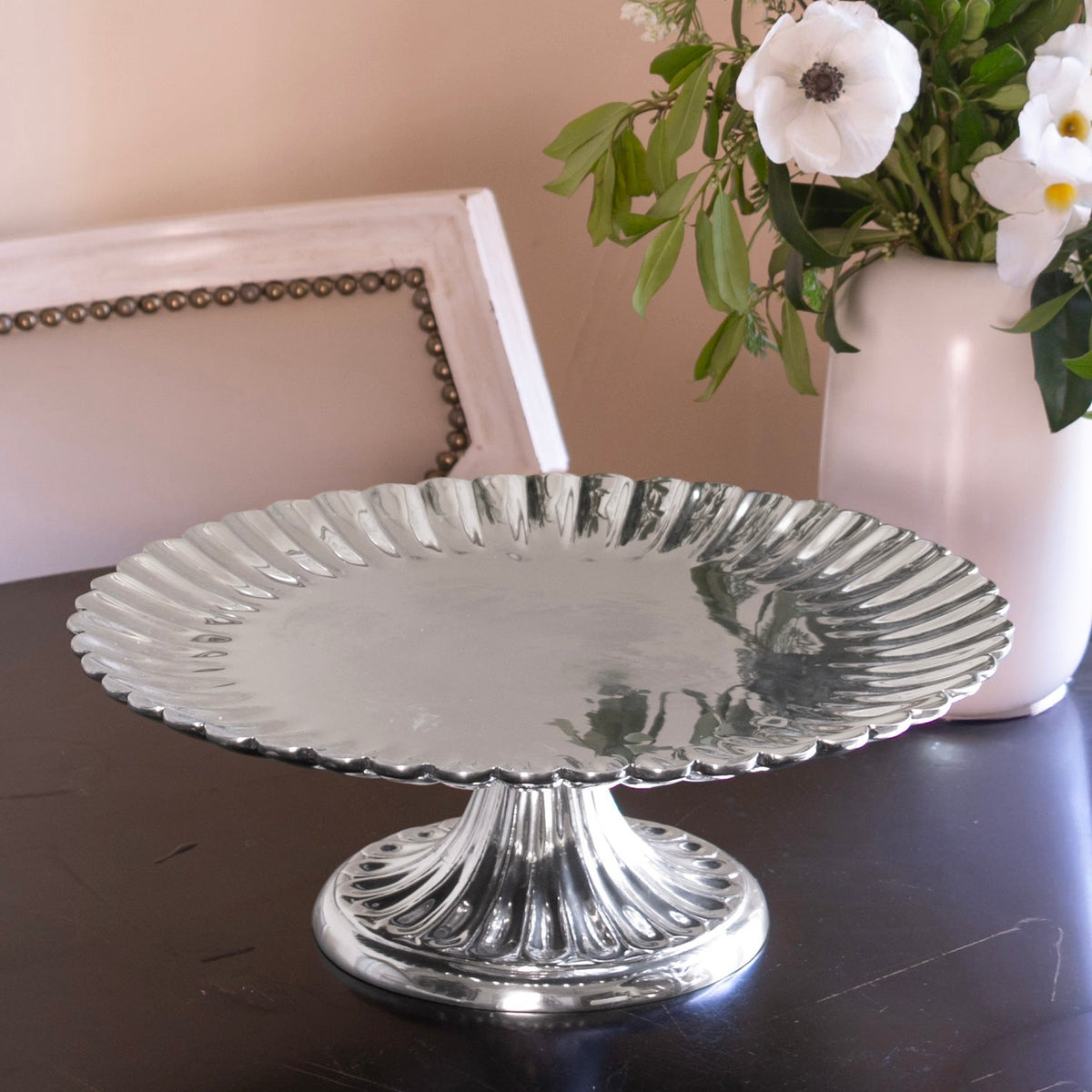 vintage-vienna-pedestal-cake-plate