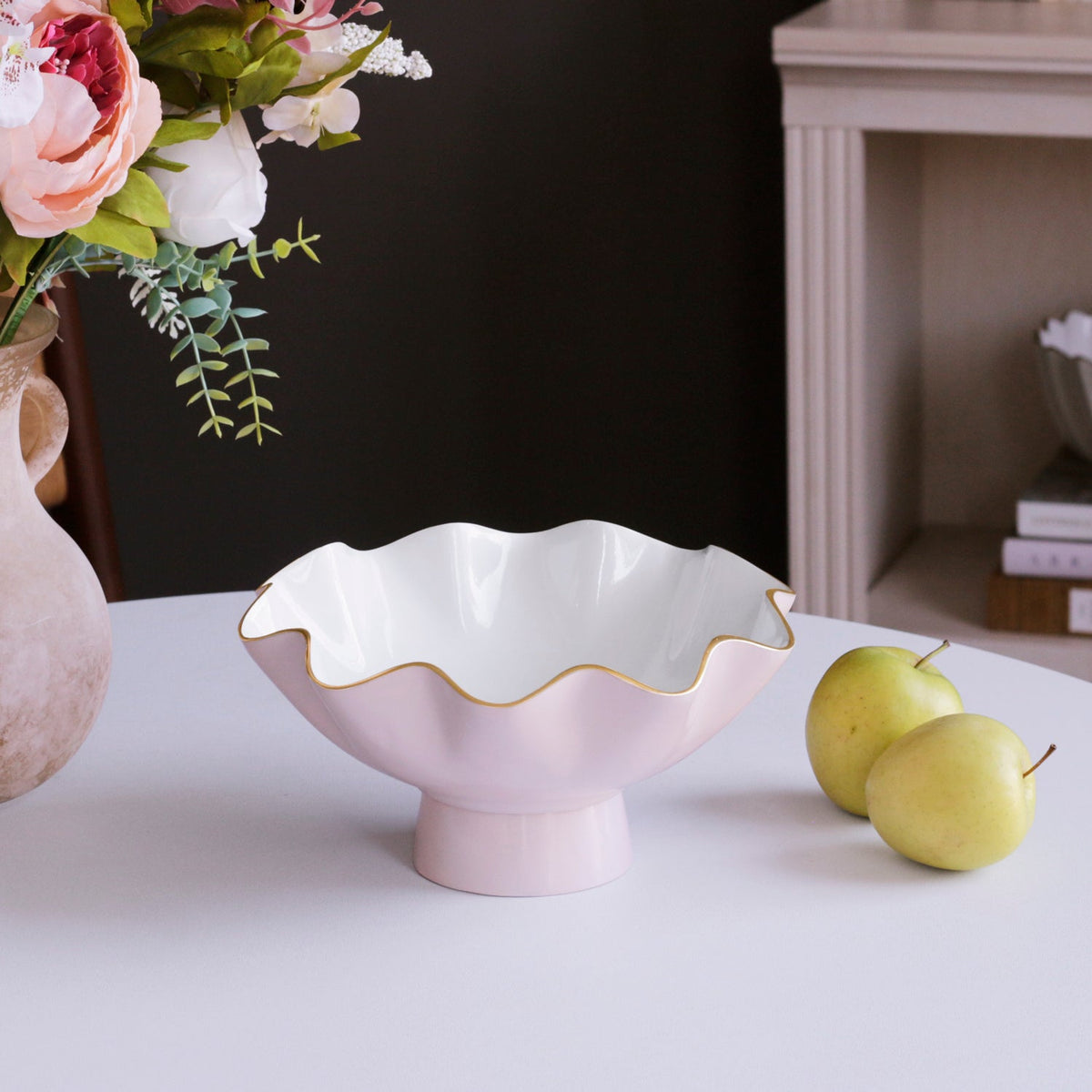 encanto-carola-small-pedestal-camellia-and-white