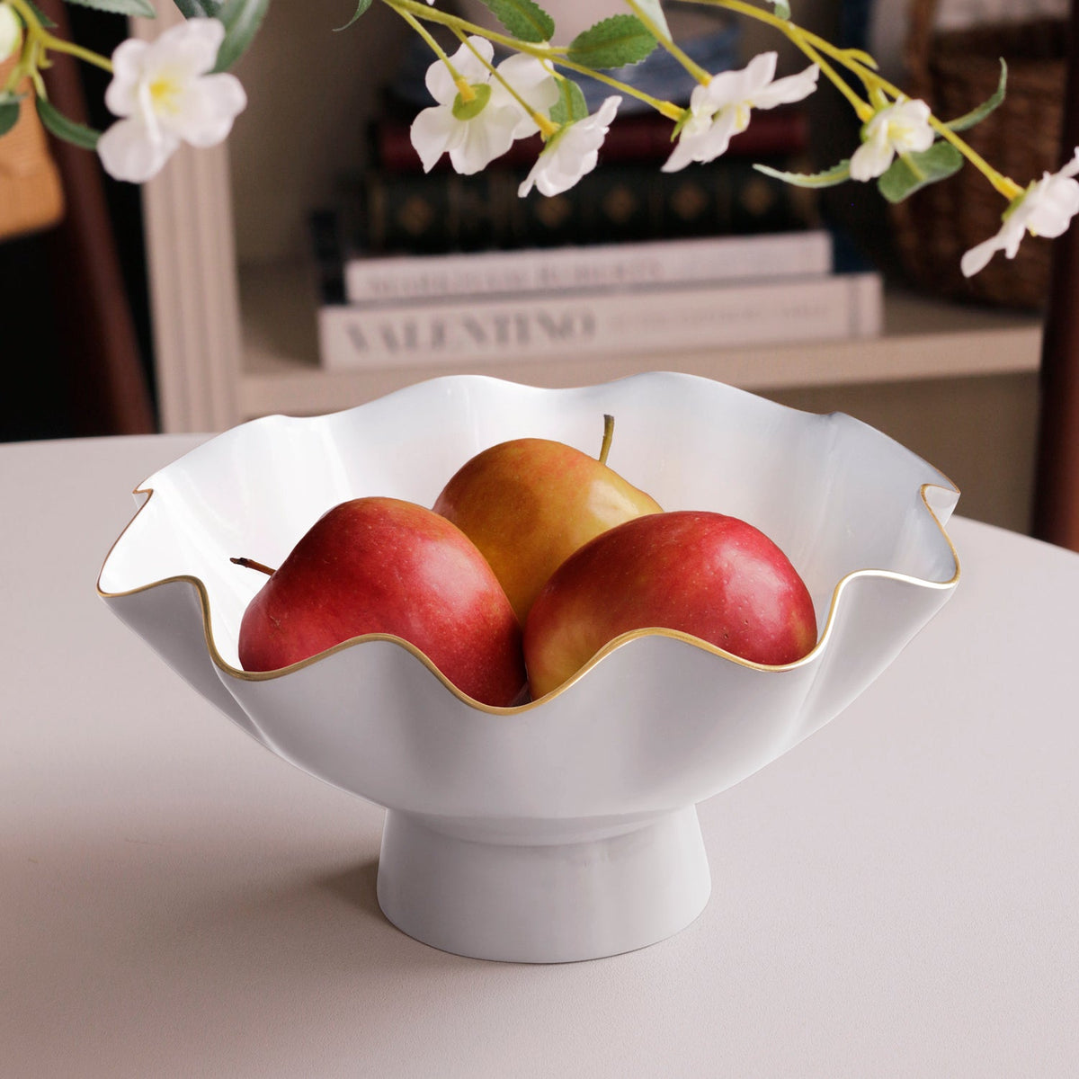 encanto-carola-small-pedestal-dove-and-white