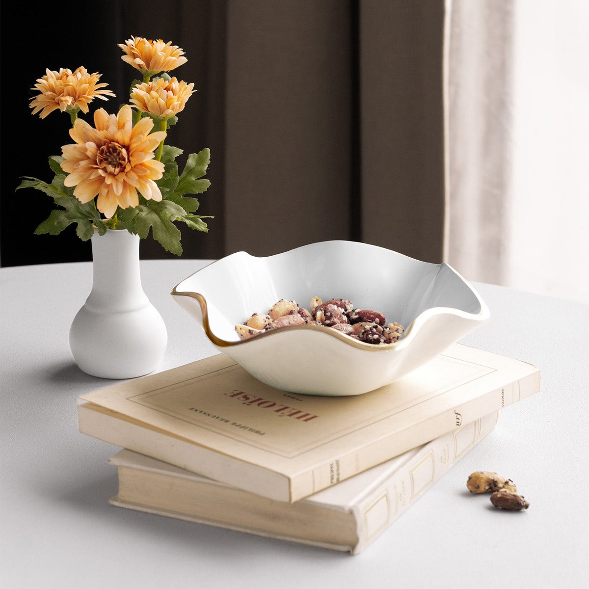 encanto-carola-small-round-bowl-cream-and-white
