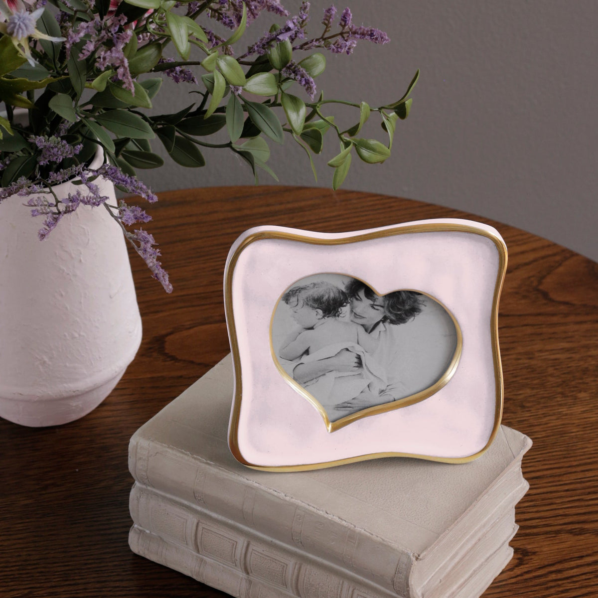 frame-encanto-curved-heart-5-x-5-camellia