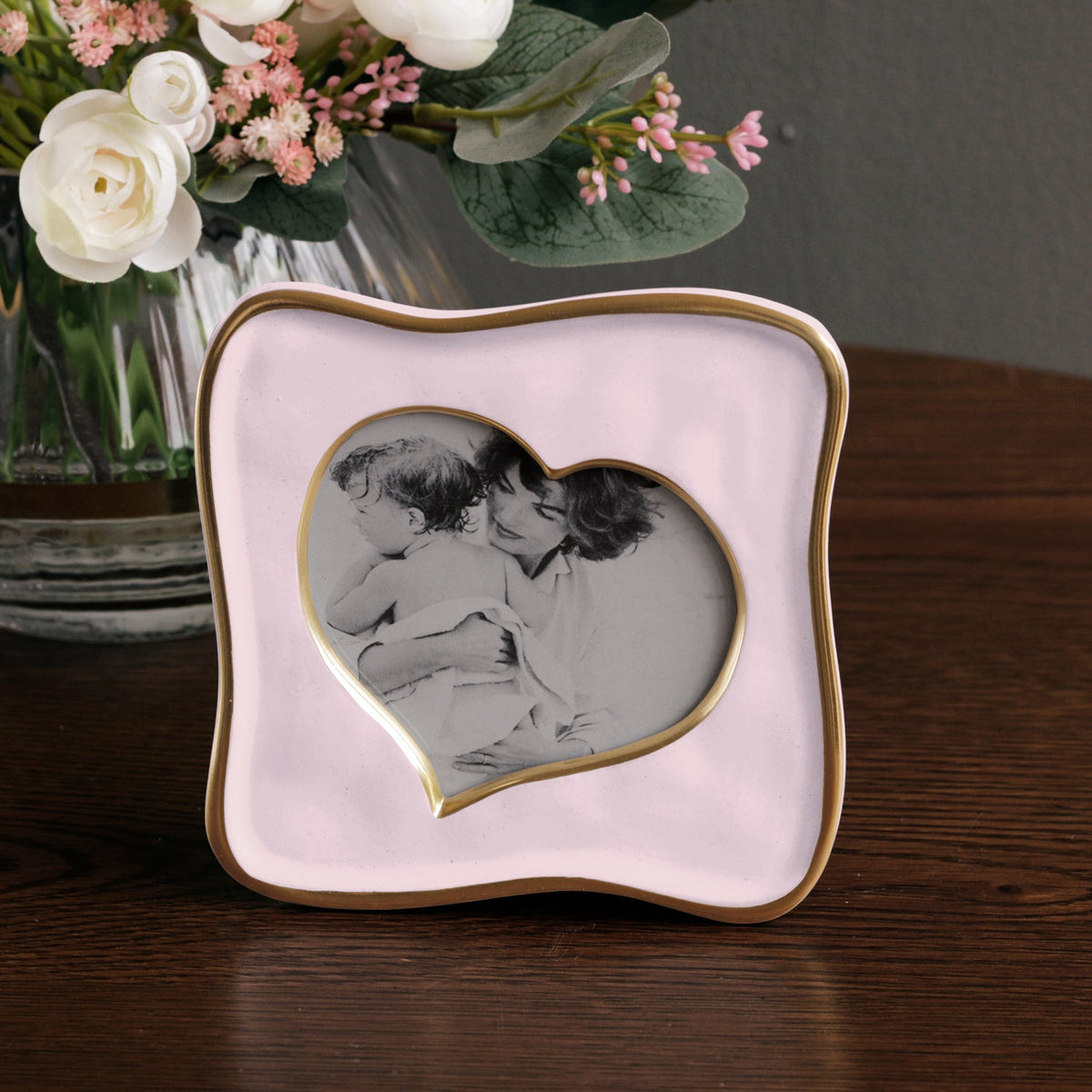 frame-encanto-curved-heart-5-x-5-camellia