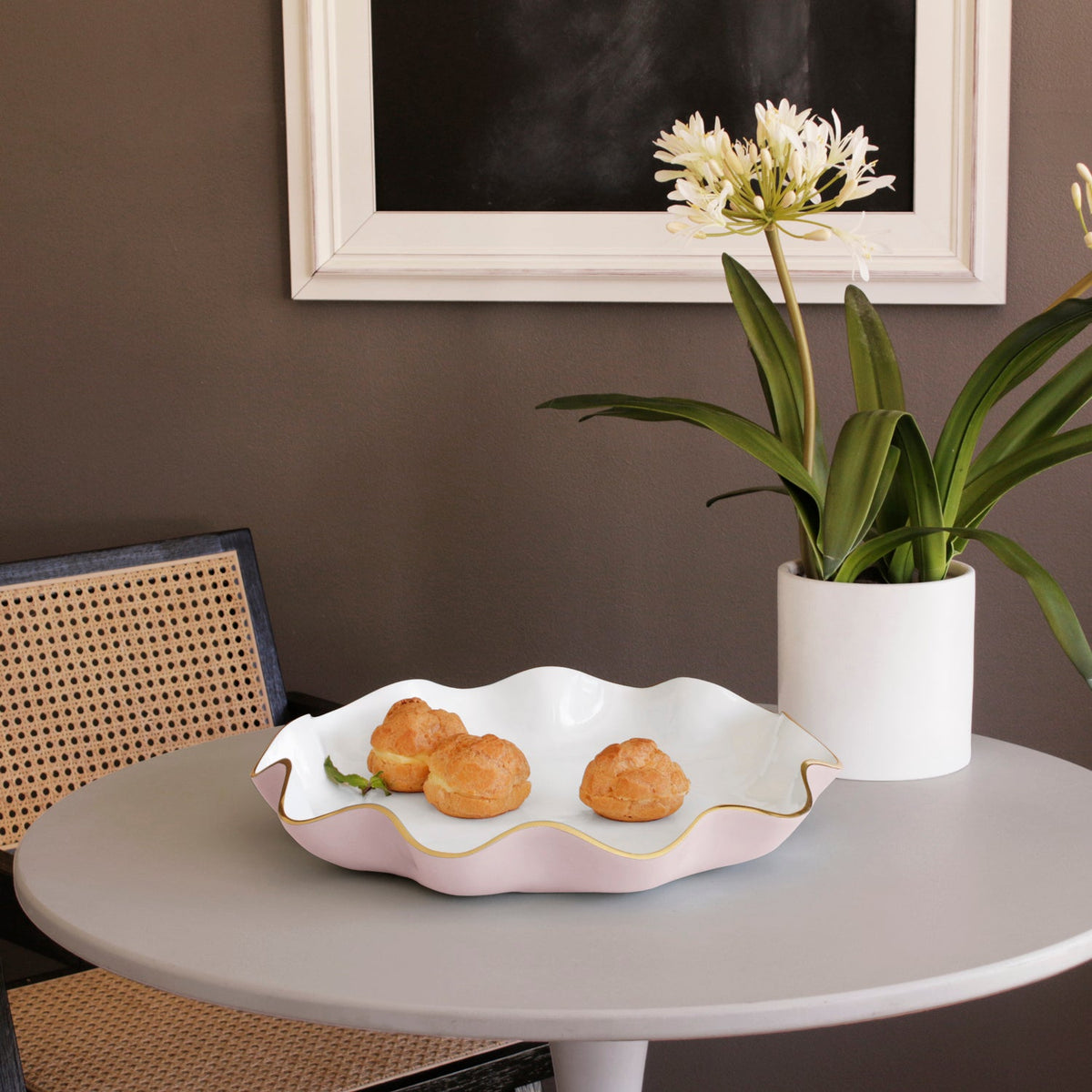 encanto-carola-large-round-platter-camellia-and-white