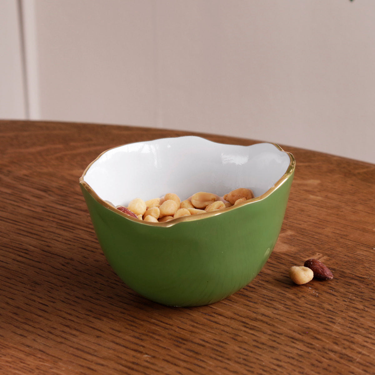 encanto-osaka-small-bowl-leaf-green-and-white
