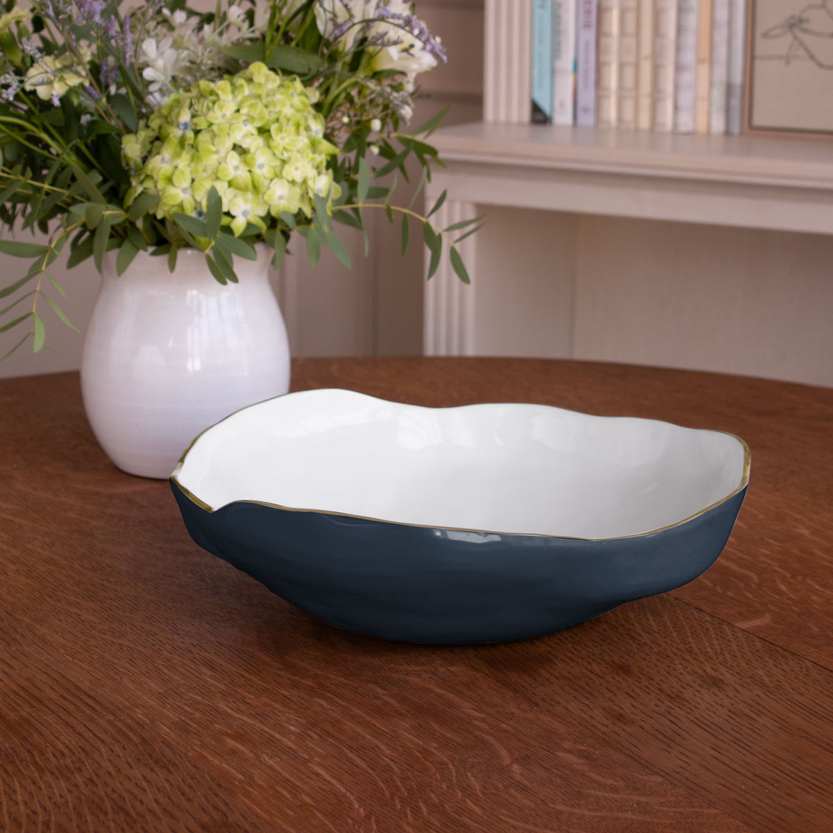 ENCANTO Nuevo Large Bowl (Midnight & White)