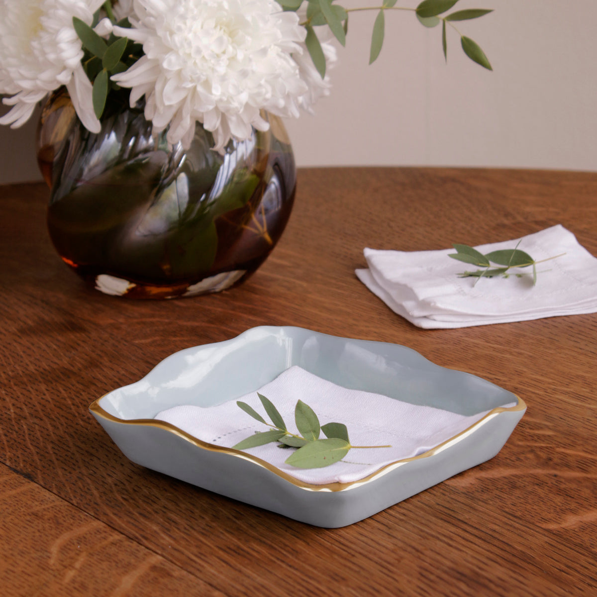 encanto-soho-beverage-napkin-holder-slate