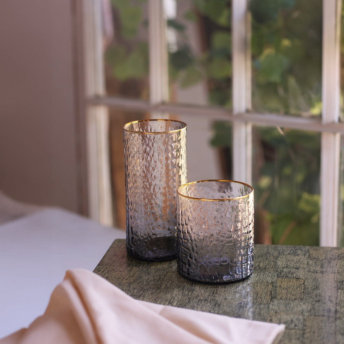 beatriz-ball-wholesale-glass-croc-highball-with-gold-rim-set-of-4-smoke-grey