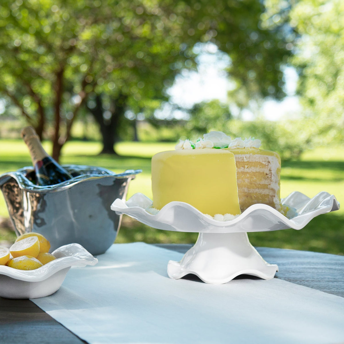 beatriz-ball-wholesale-vida-havana-pedestal-cake-plate-white