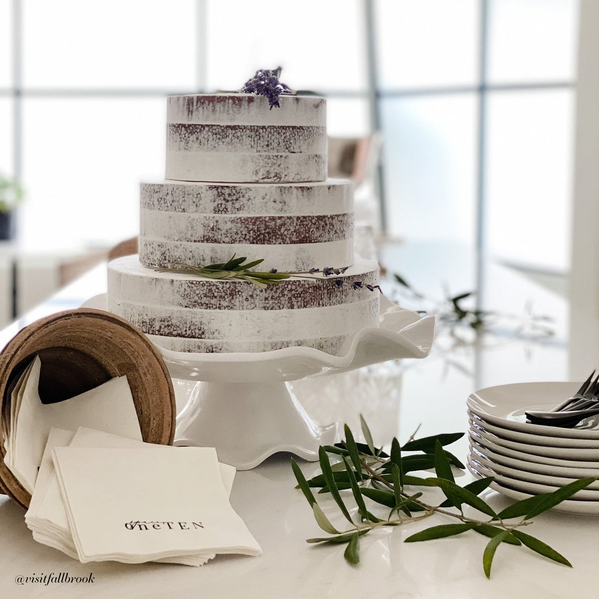 beatriz-ball-wholesale-vida-havana-pedestal-cake-plate-white