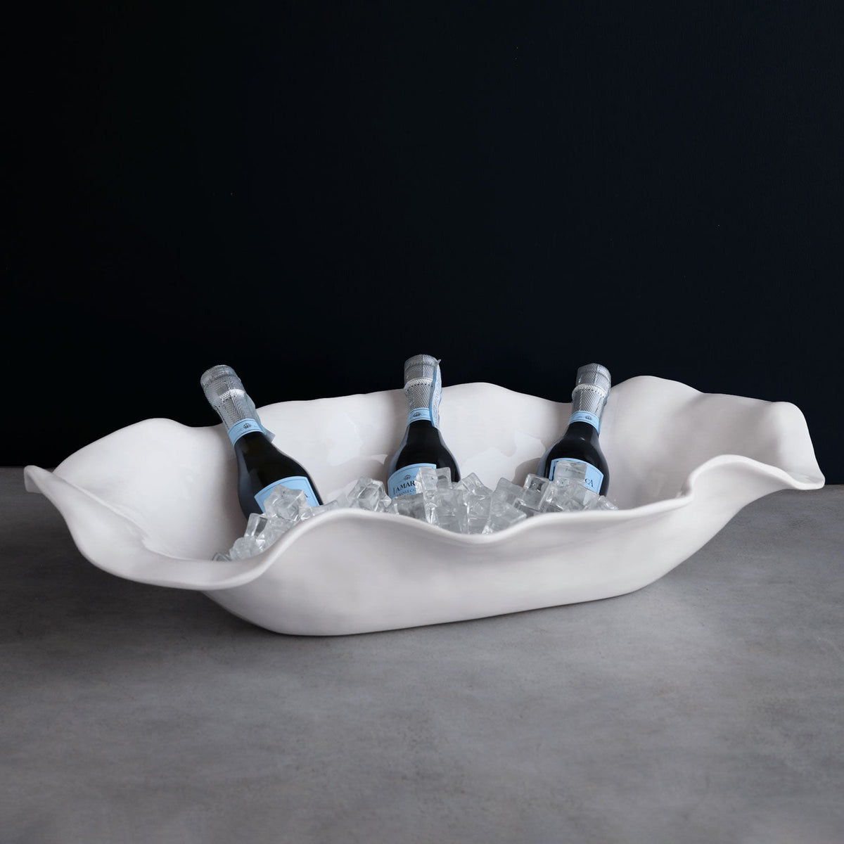 beatriz-ball-wholesale-vida-havana-extra-large-oval-centerpiece-white