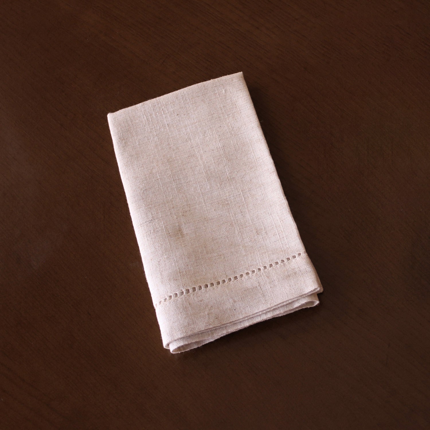beatriz-ball-wholesale-linens-classics-napkins-set-of-4-beige