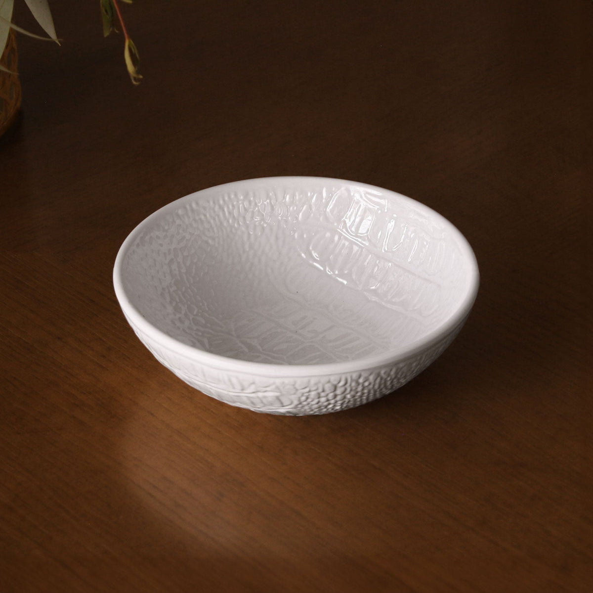 beatriz-ball-wholesale-vida-croc-round-mini-bowl-white