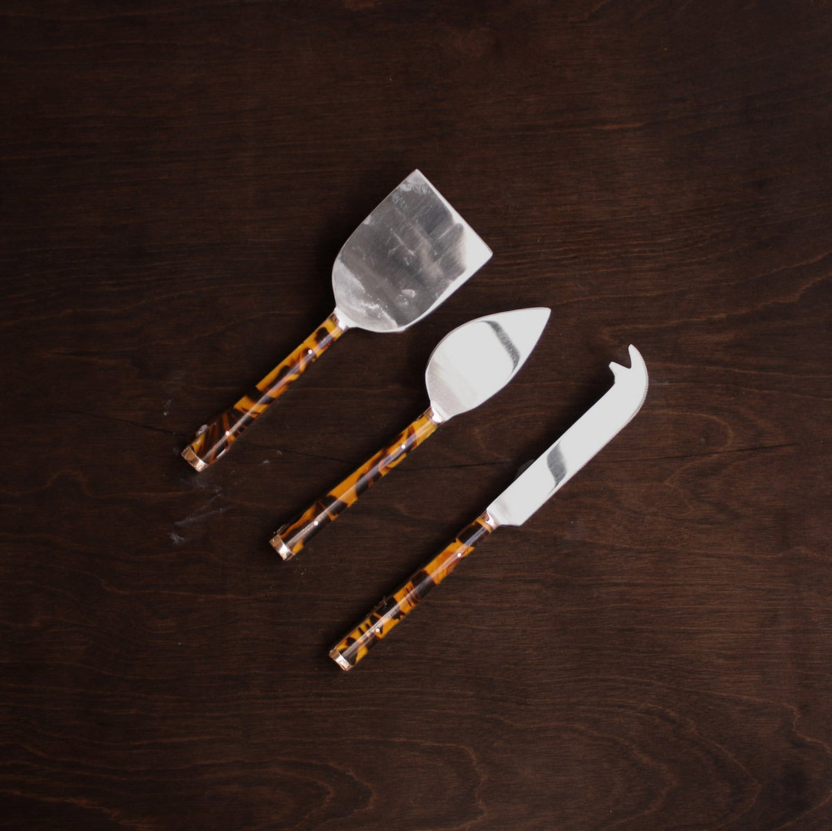 beatriz-ball-wholesale-vida-tortoise-and-gold-stainless-cheese-set-of-3-gold