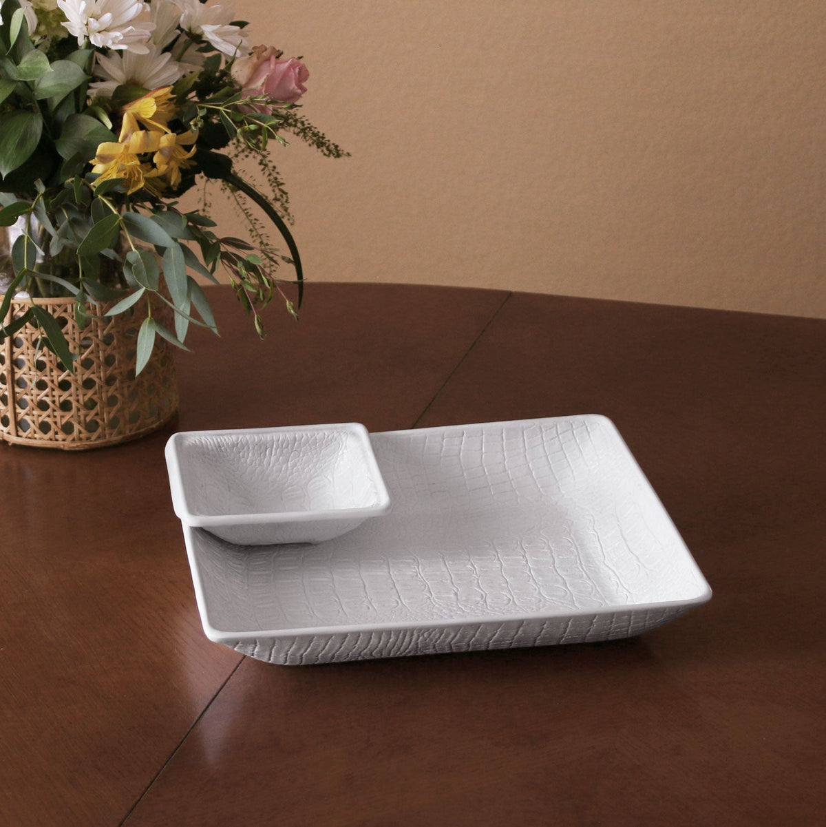 beatriz-ball-wholesale-vida-croc-chip-dip-white