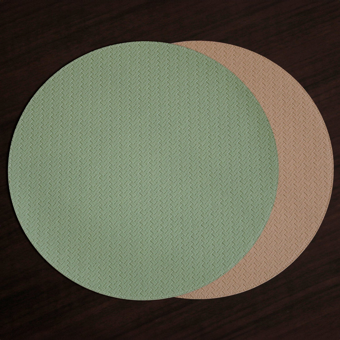 beatriz-ball-wholesale-vida-snakeskin-reversible-15-round-placemats-set-of-4-medium-green-and-tan