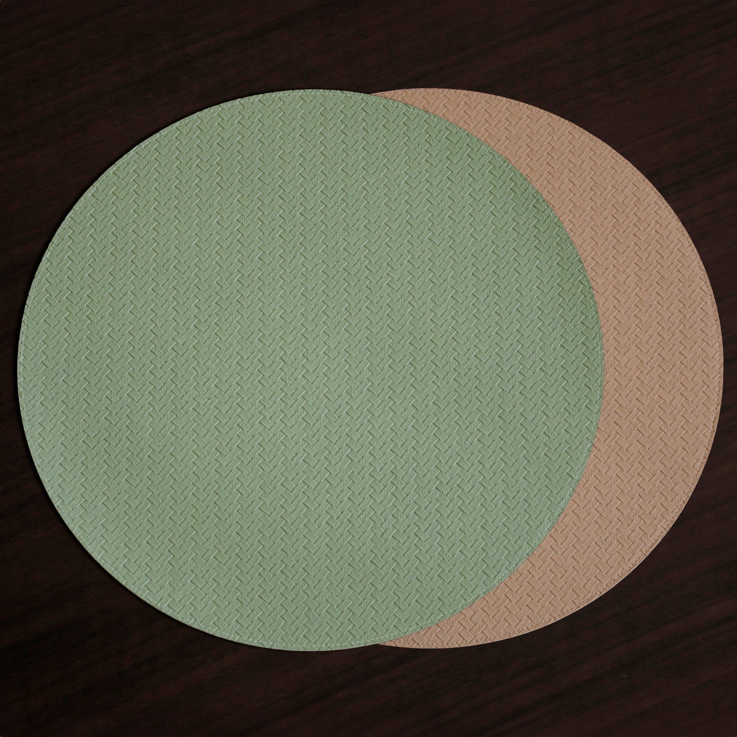 beatriz-ball-wholesale-vida-snakeskin-reversible-15-round-placemats-set-of-4-medium-green-and-tan