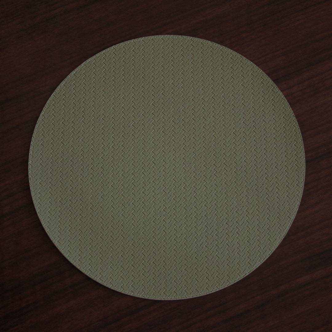 beatriz-ball-wholesale-vida-snakeskin-reversible-15-round-placemats-set-of-4-medium-green-and-tan