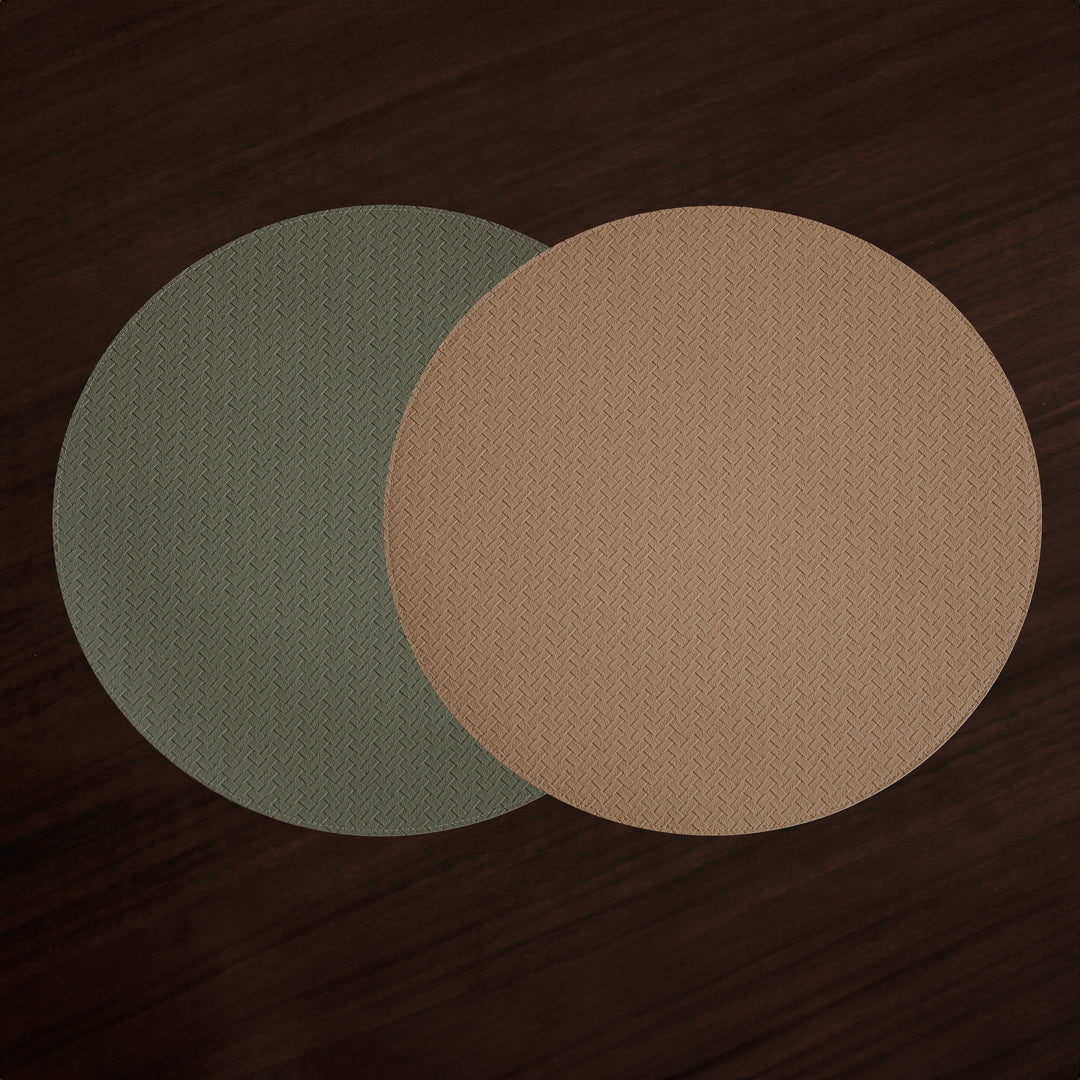 beatriz-ball-wholesale-vida-snakeskin-reversible-15-round-placemats-set-of-4-medium-green-and-tan