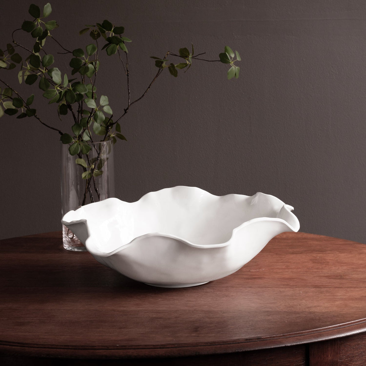 beatriz-ball-wholesale-vida-havana-extra-large-round-centerpiece-white