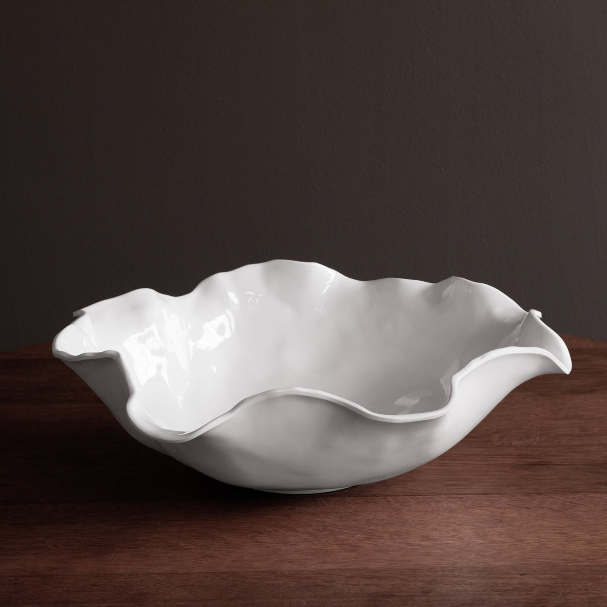 beatriz-ball-wholesale-vida-havana-extra-large-round-centerpiece-white