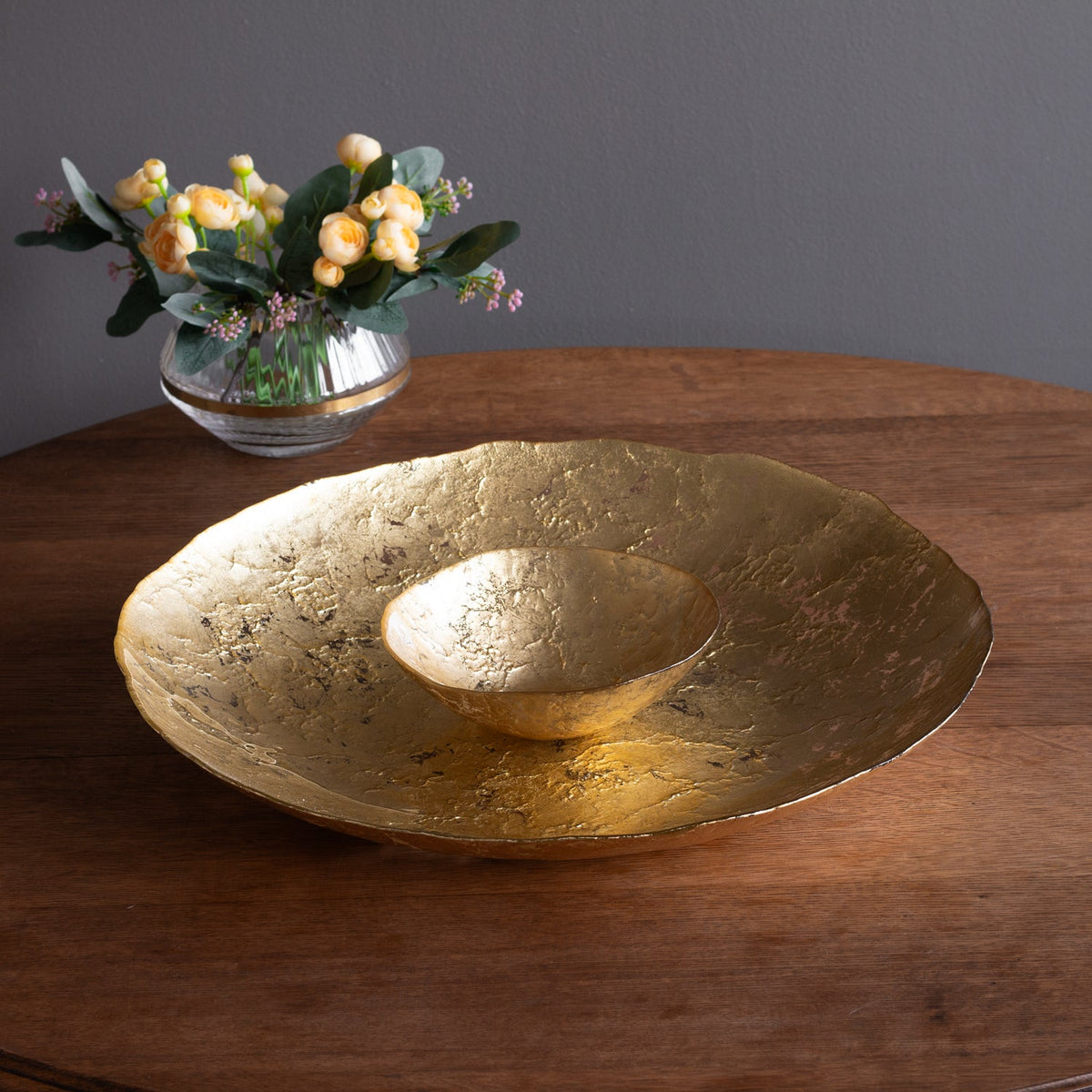 beatriz-ball-wholesale-glass-cracked-extra-large-foil-leafing-centerpiece-gold
